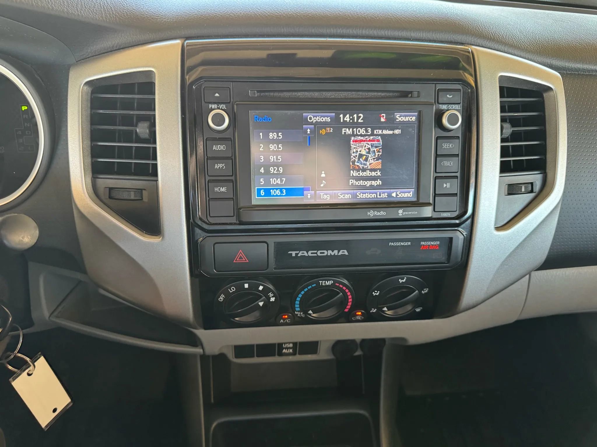 Used 2015 Toyota Tacoma PreRunner w/ SR5 Package image 10