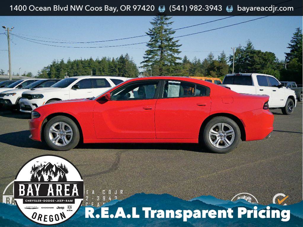 Used 2022 Dodge Charger SXT w/ Leather Interior Group image 2