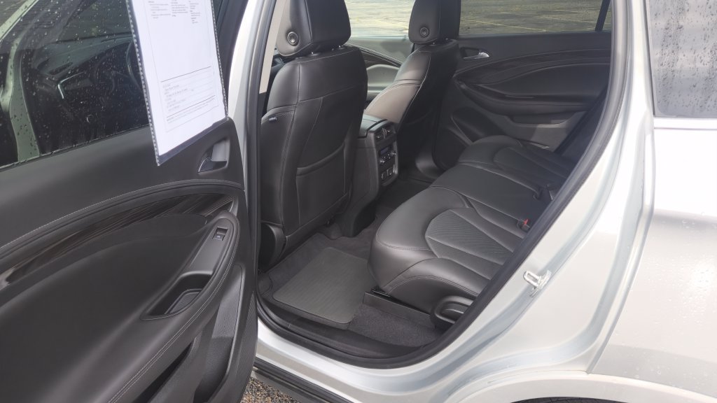 Used 2019 Buick Envision Essence AWD/4WD image 25