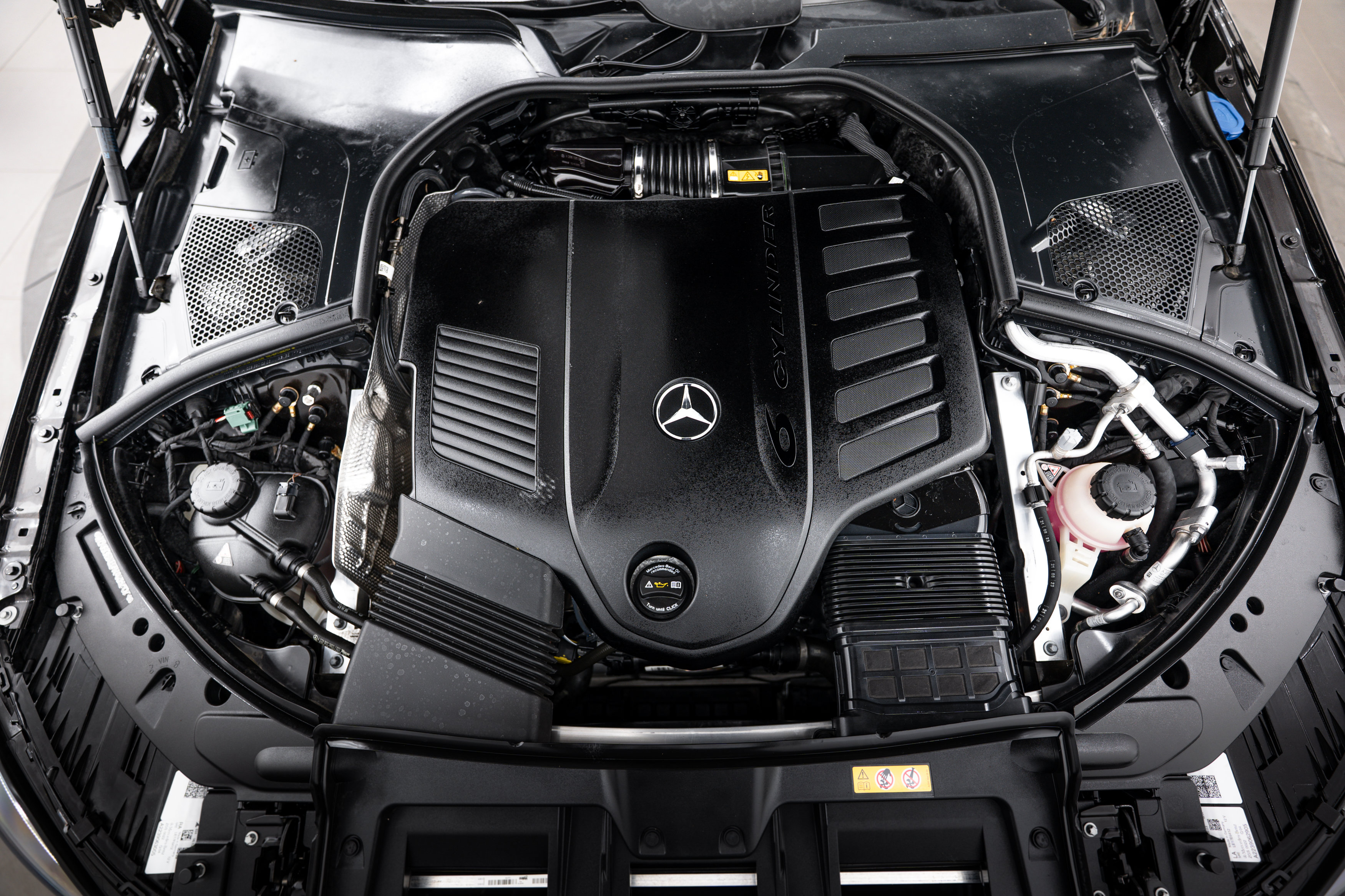 Used 2024 Mercedes-Benz S 580e 4MATIC Sedan image 31
