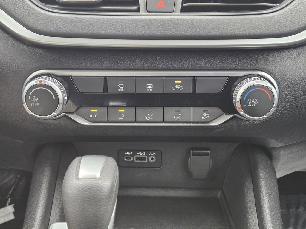 Used 2025 Nissan Altima 2.5 S FWD image 21