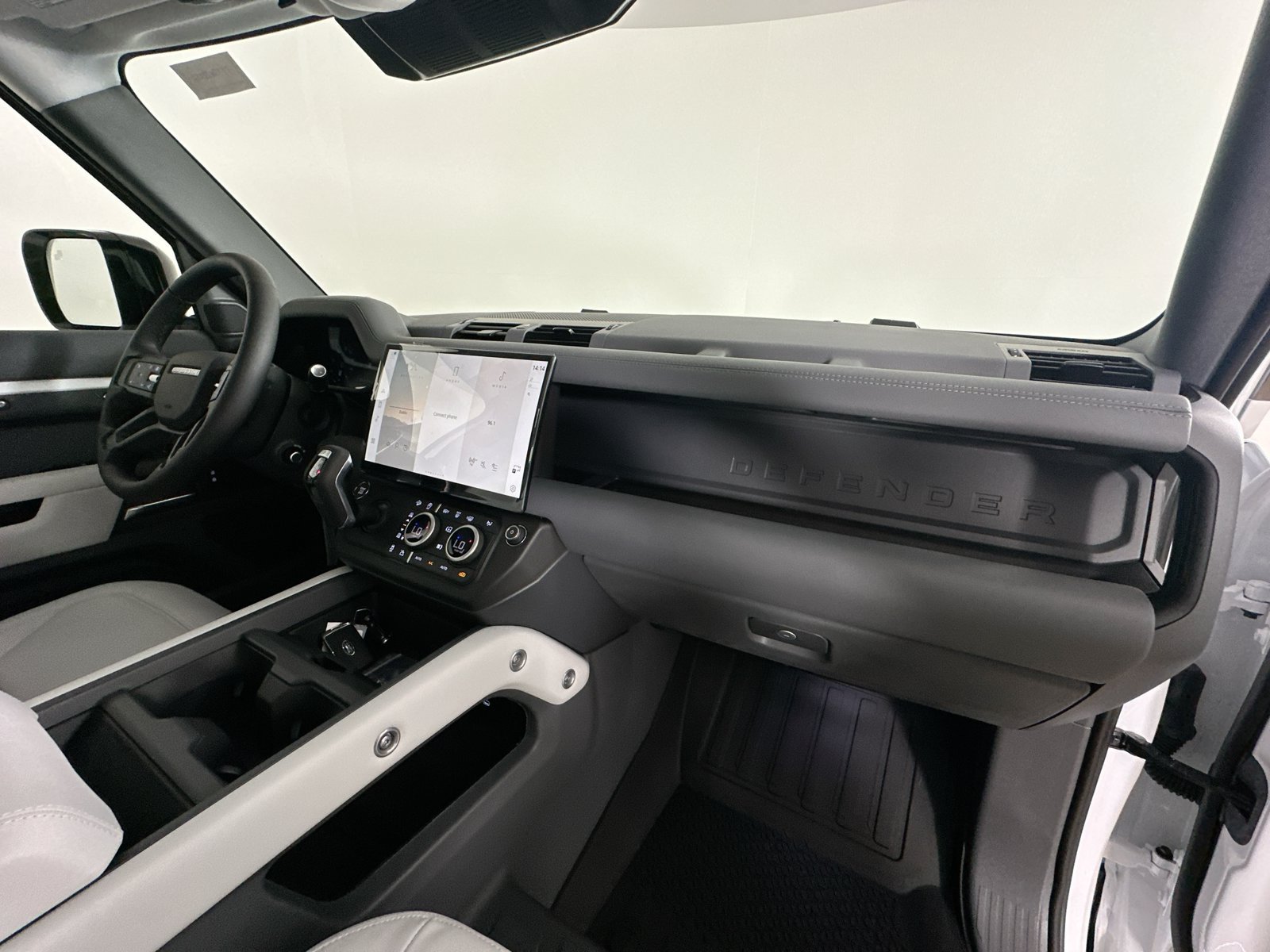 New 2026 Land Rover Defender 110 X-Dynamic SE AWD/4WD image 44