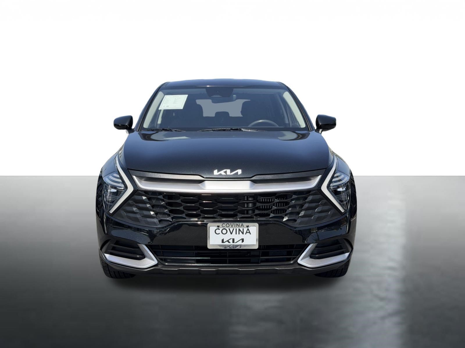 Used 2025 Kia Sportage LX FWD image 3