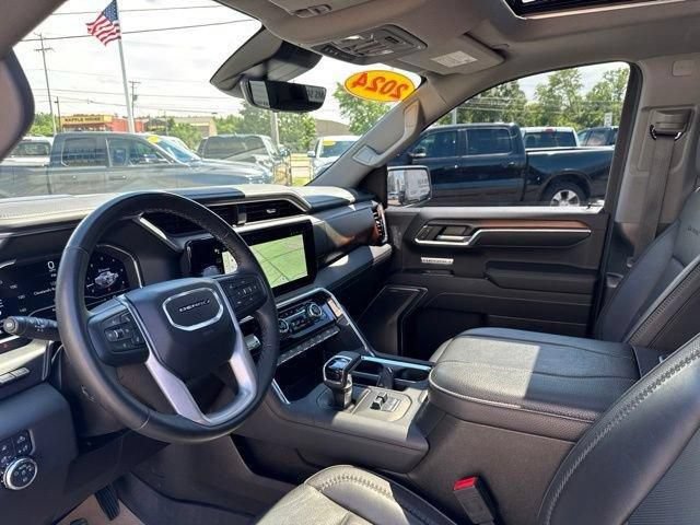 Used 2024 GMC Sierra 1500 Denali w/ Denali Reserve Package AWD/4WD image 9