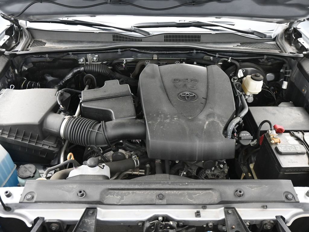 Used 2020 Toyota Tacoma TRD Sport w/ Technology Package image 21