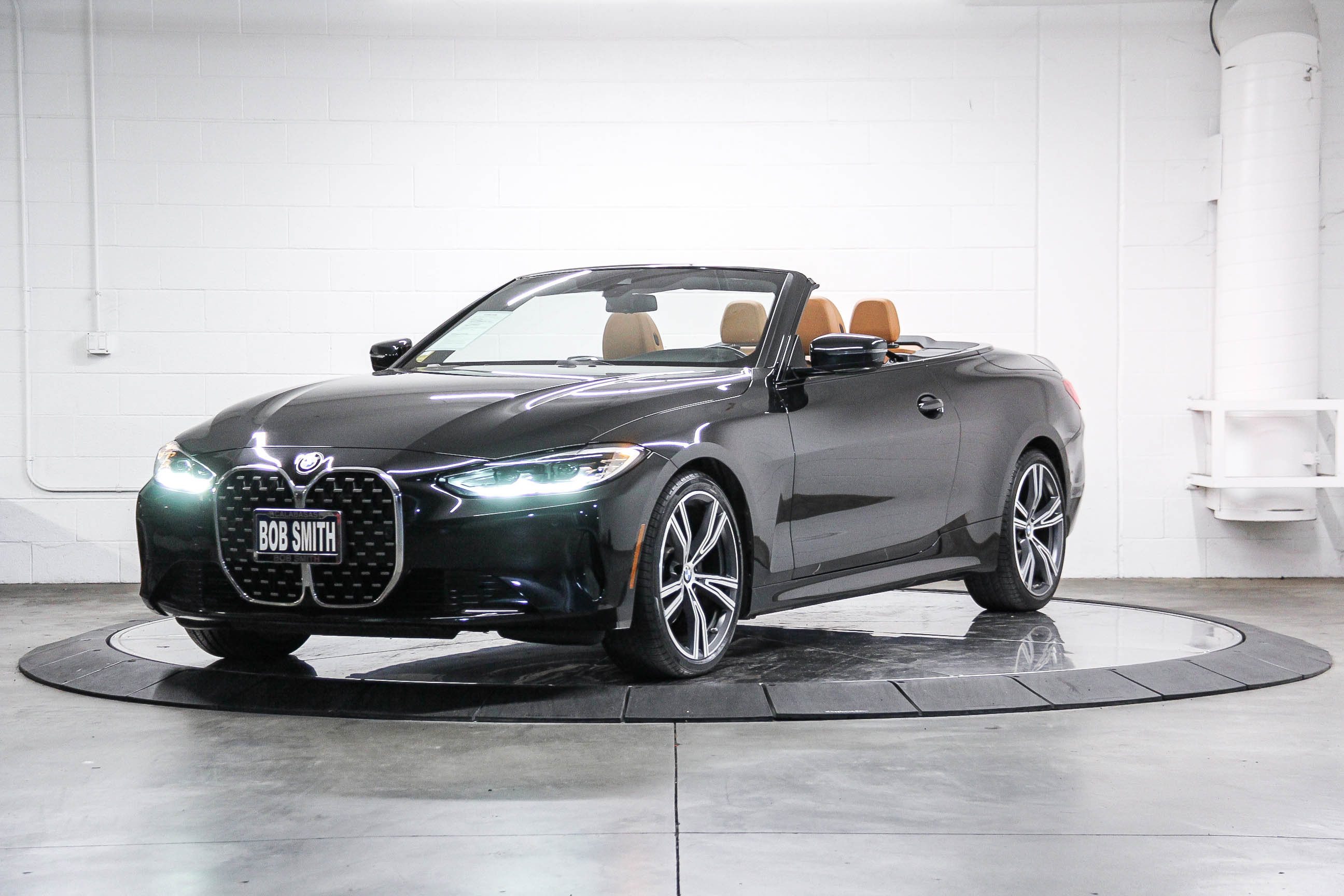 Certified 2023 BMW 430i Convertible w/ Convenience Package image 9