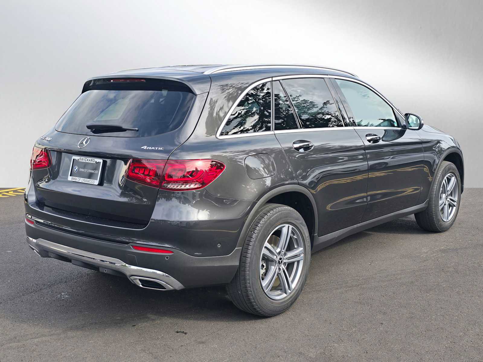 Used 2022 Mercedes-Benz GLC 300 4MATIC image 7