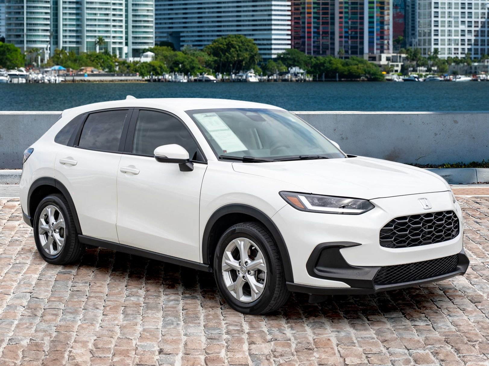 Used 2023 Honda HR-V LX video 3