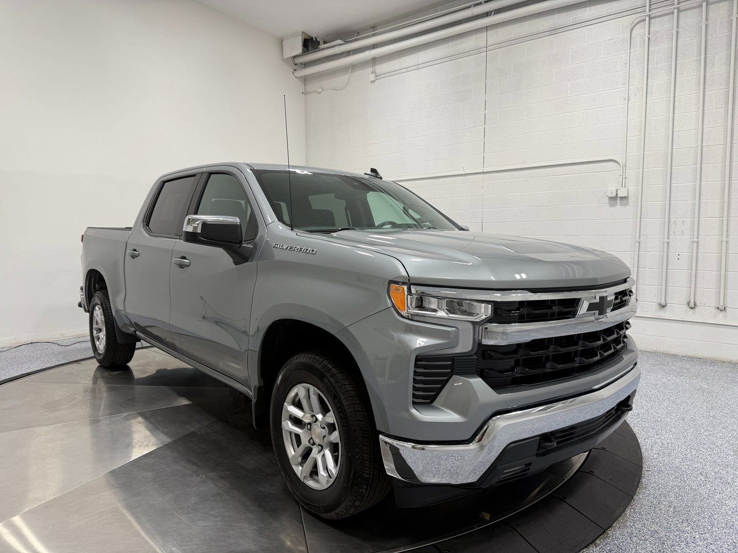 Used 2025 Chevrolet Silverado 1500 RST w/ Convenience Package II