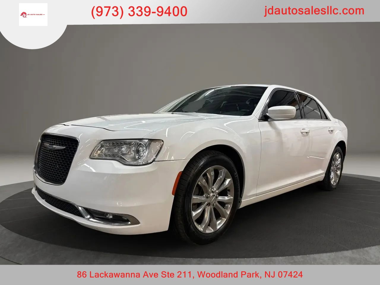 Used 2017 Chrysler 300 Limited w/ Value Package AWD/4WD image 1