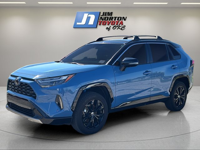 Used 2025 Toyota RAV4 XSE AWD/4WD image 1