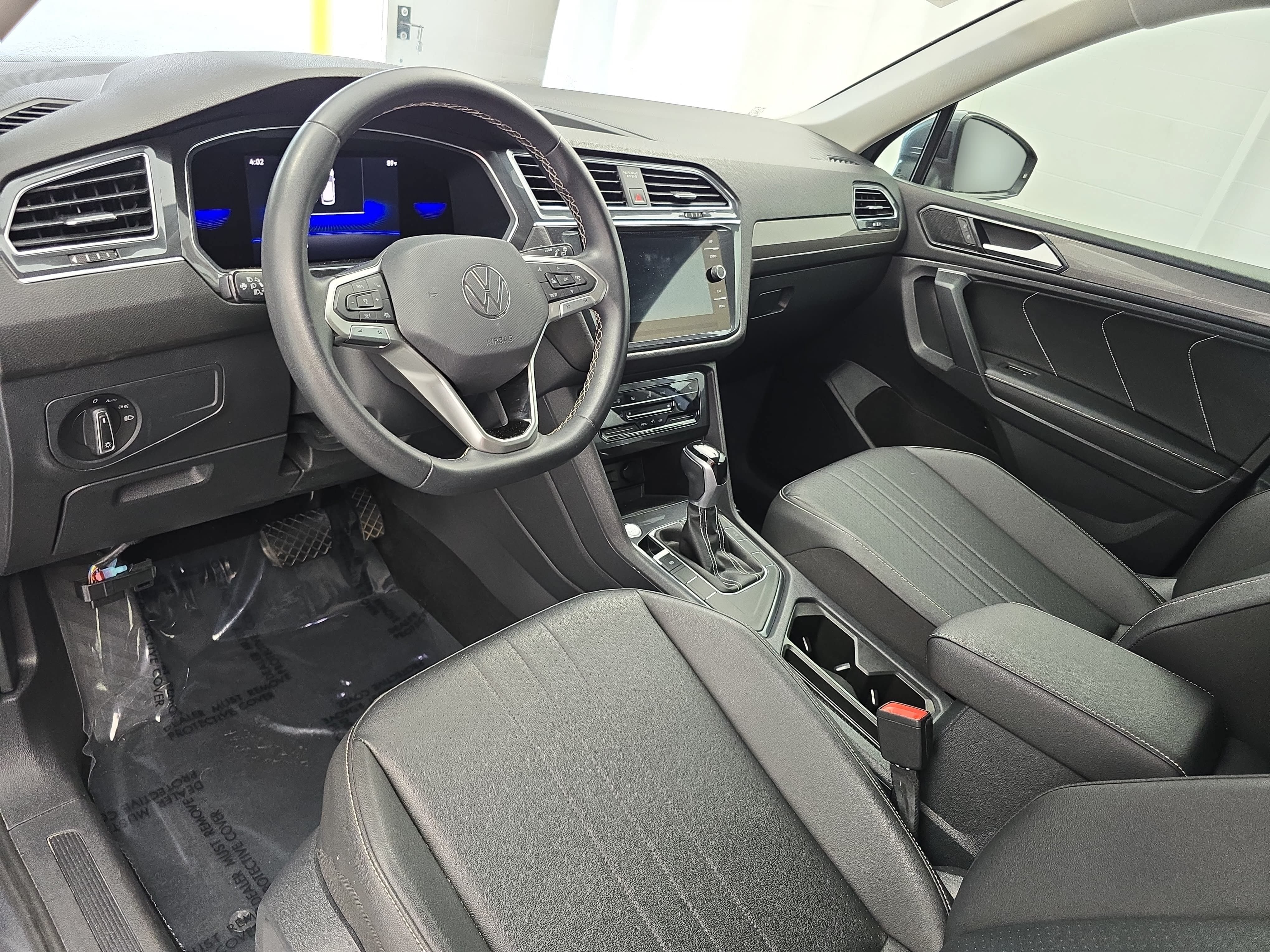 Used 2023 Volkswagen Tiguan SE FWD image 15
