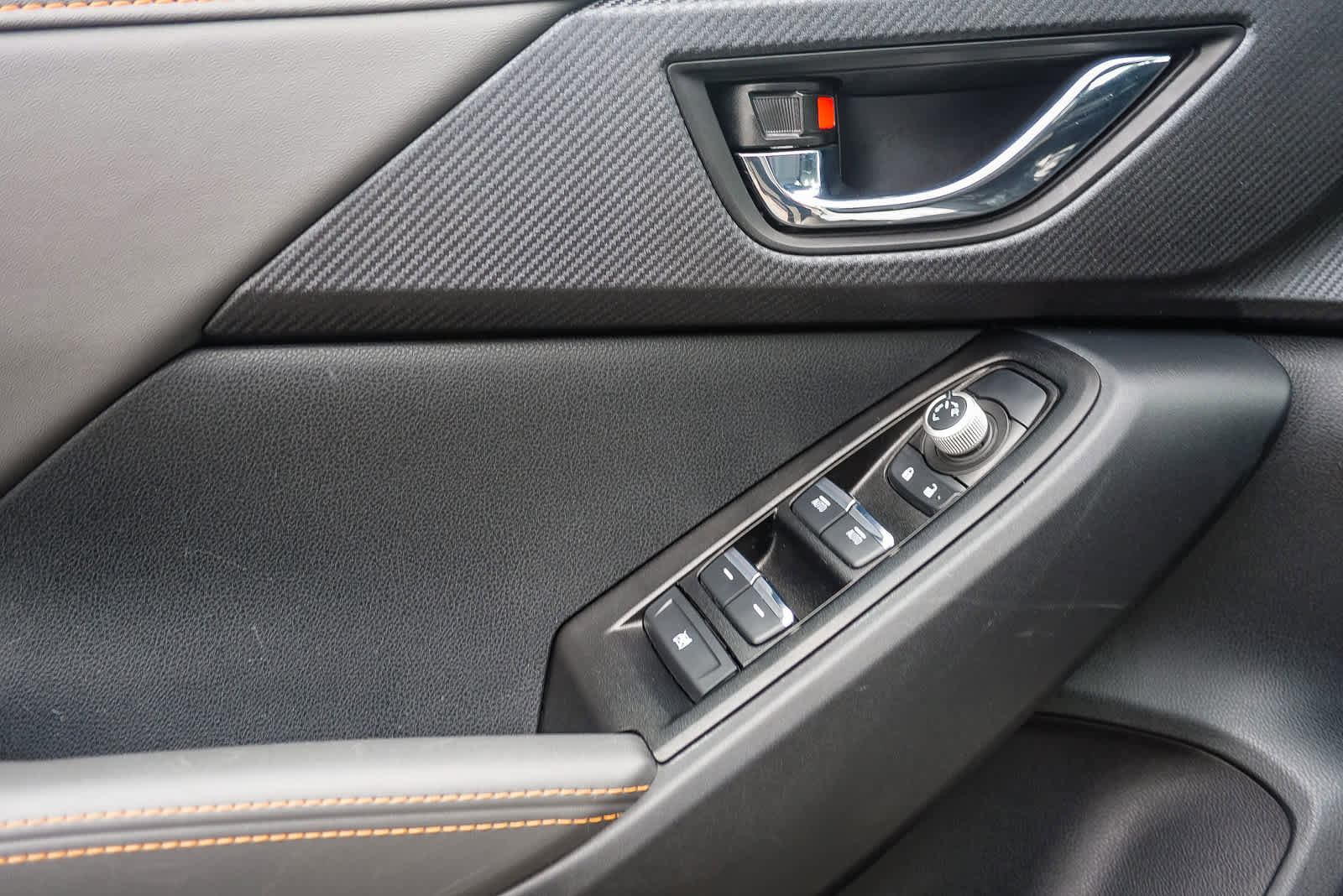 Certified 2025 Subaru Crosstrek 2.5i Limited w/ Crosstrek Mirror Package image 23