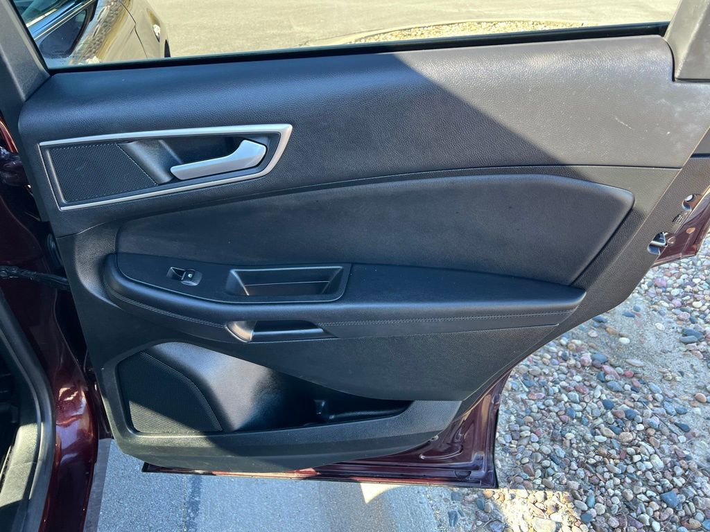 Used 2022 Ford Edge SEL w/ Convenience Package image 22