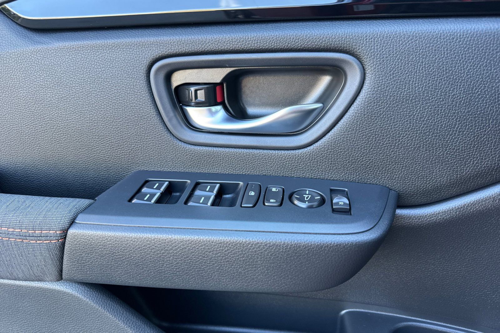 New 2026 Honda Pilot Sport image 8