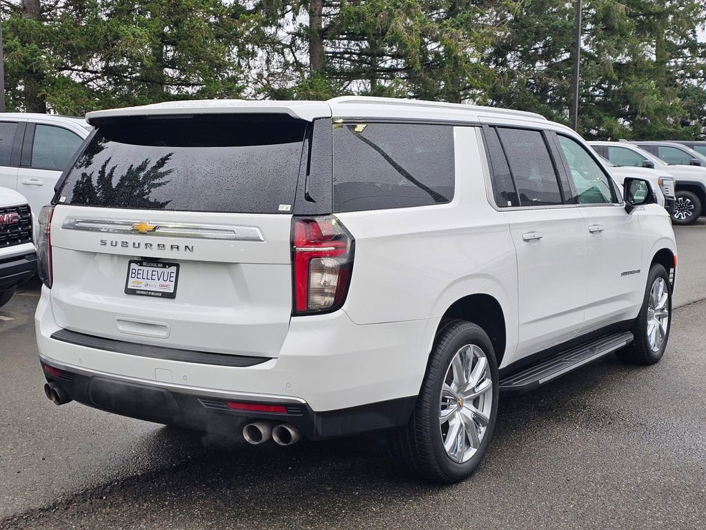 Used 2022 Chevrolet Suburban High Country image 5