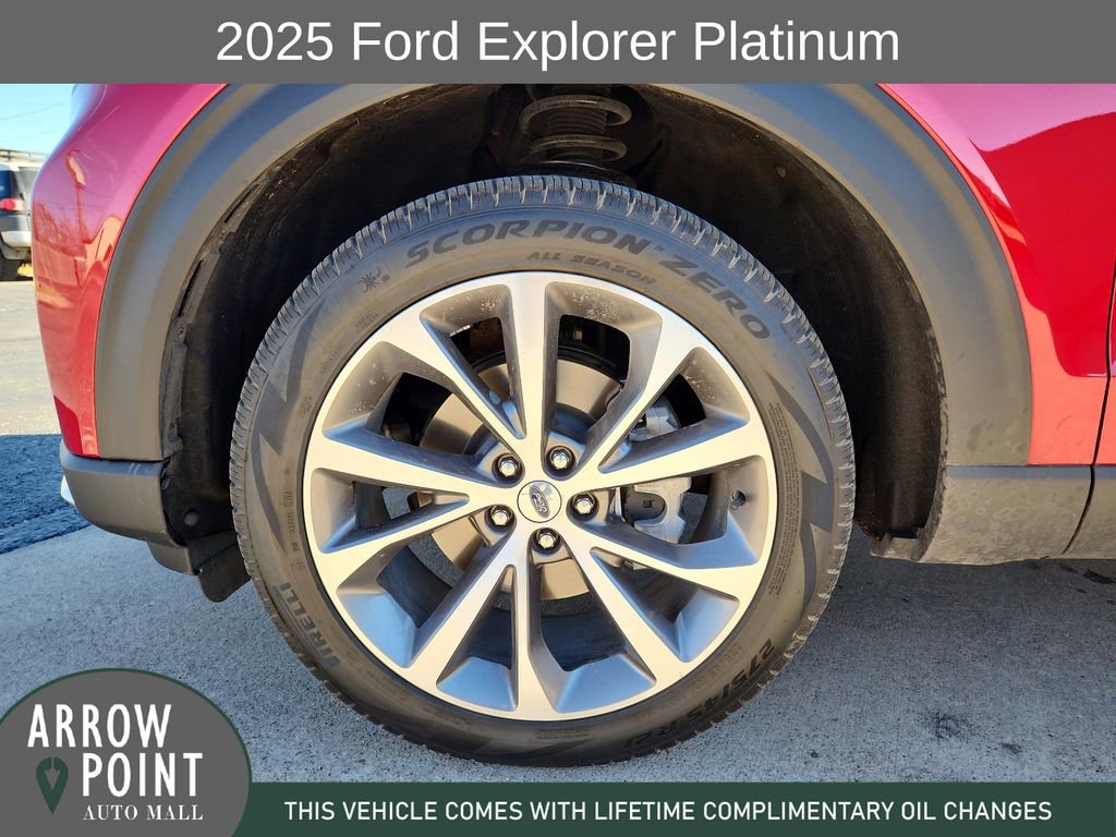 Used 2025 Ford Explorer Platinum w/ Ultimate Package image 16