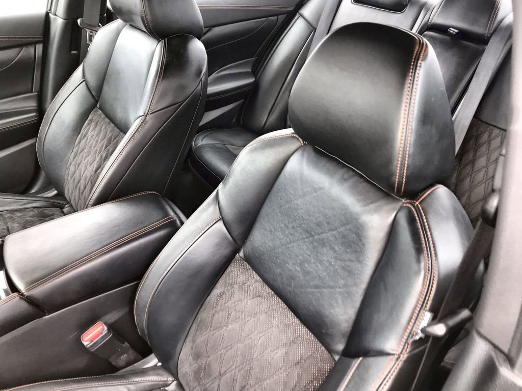 Used 2023 Nissan Maxima SR w/ Sport Mat Group image 11