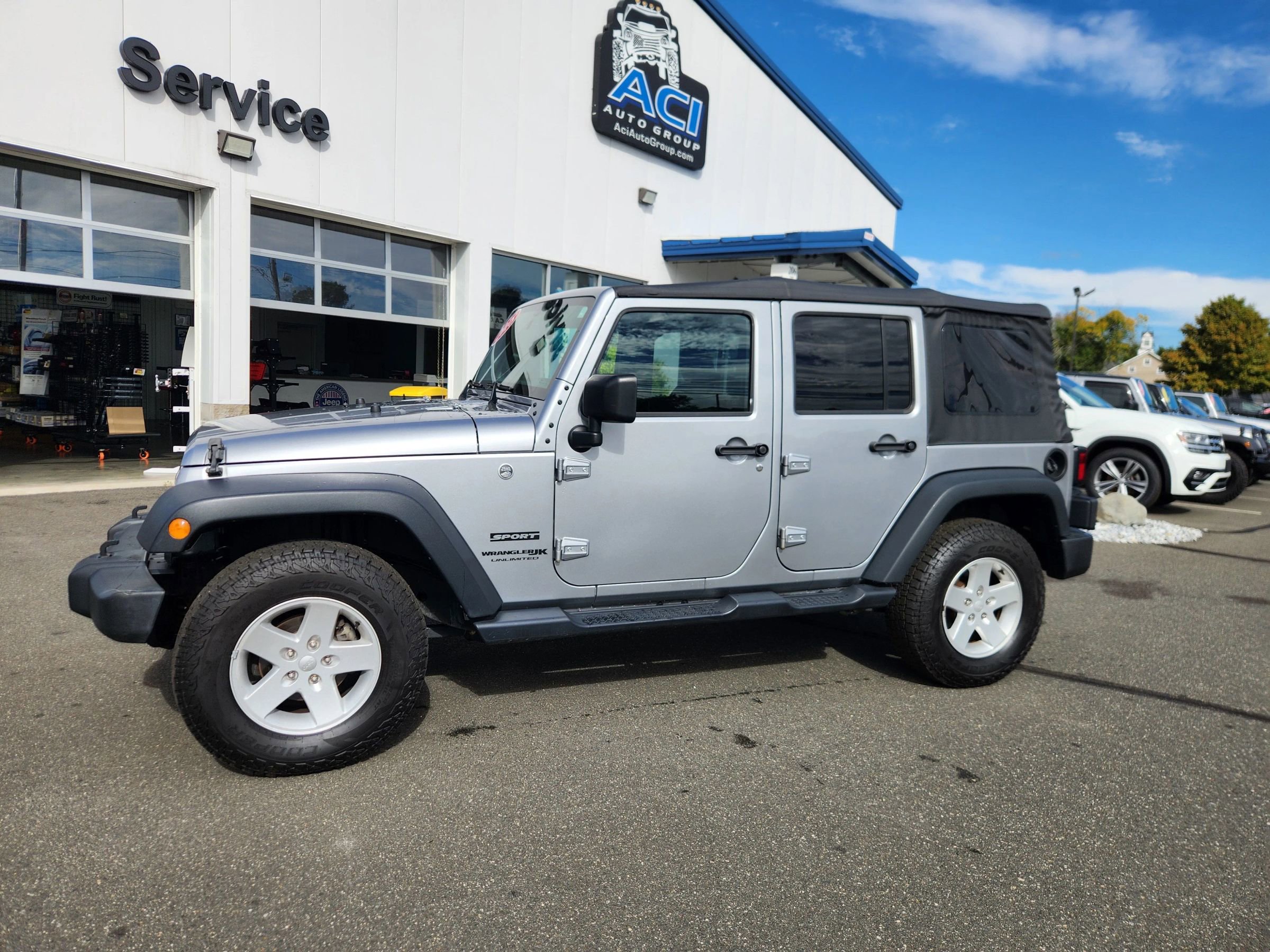 Used 2018 Jeep Wrangler Unlimited Sport S image 7