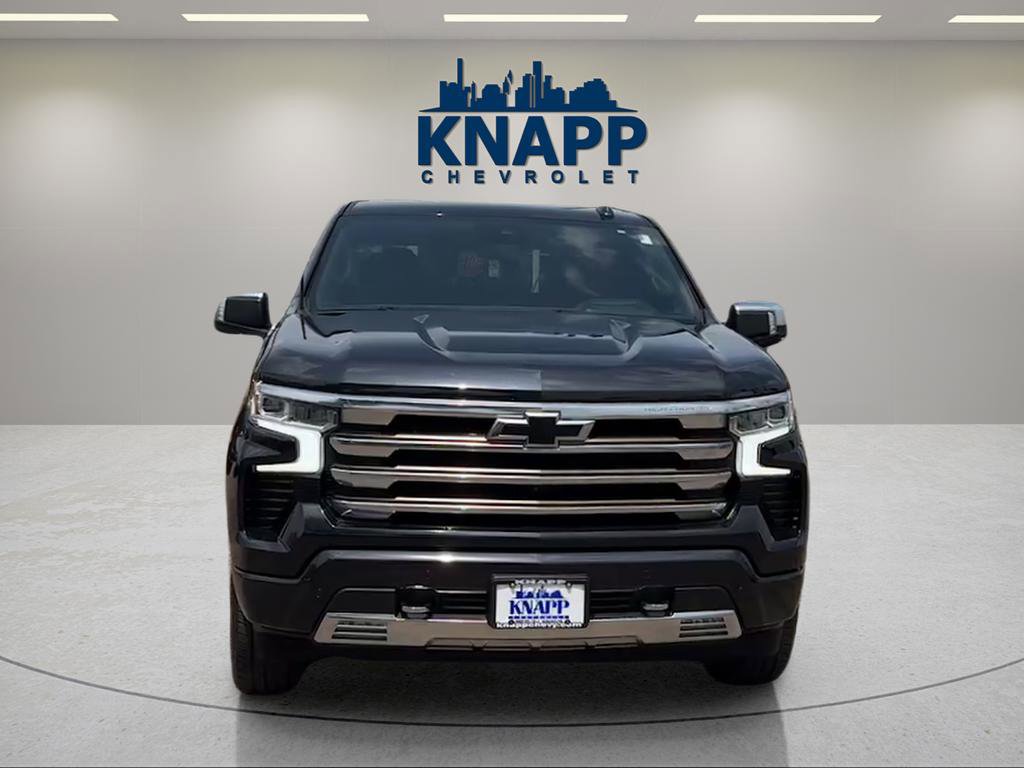 Used 2022 Chevrolet Silverado 1500 High Country w/ Technology Package RWD image 8