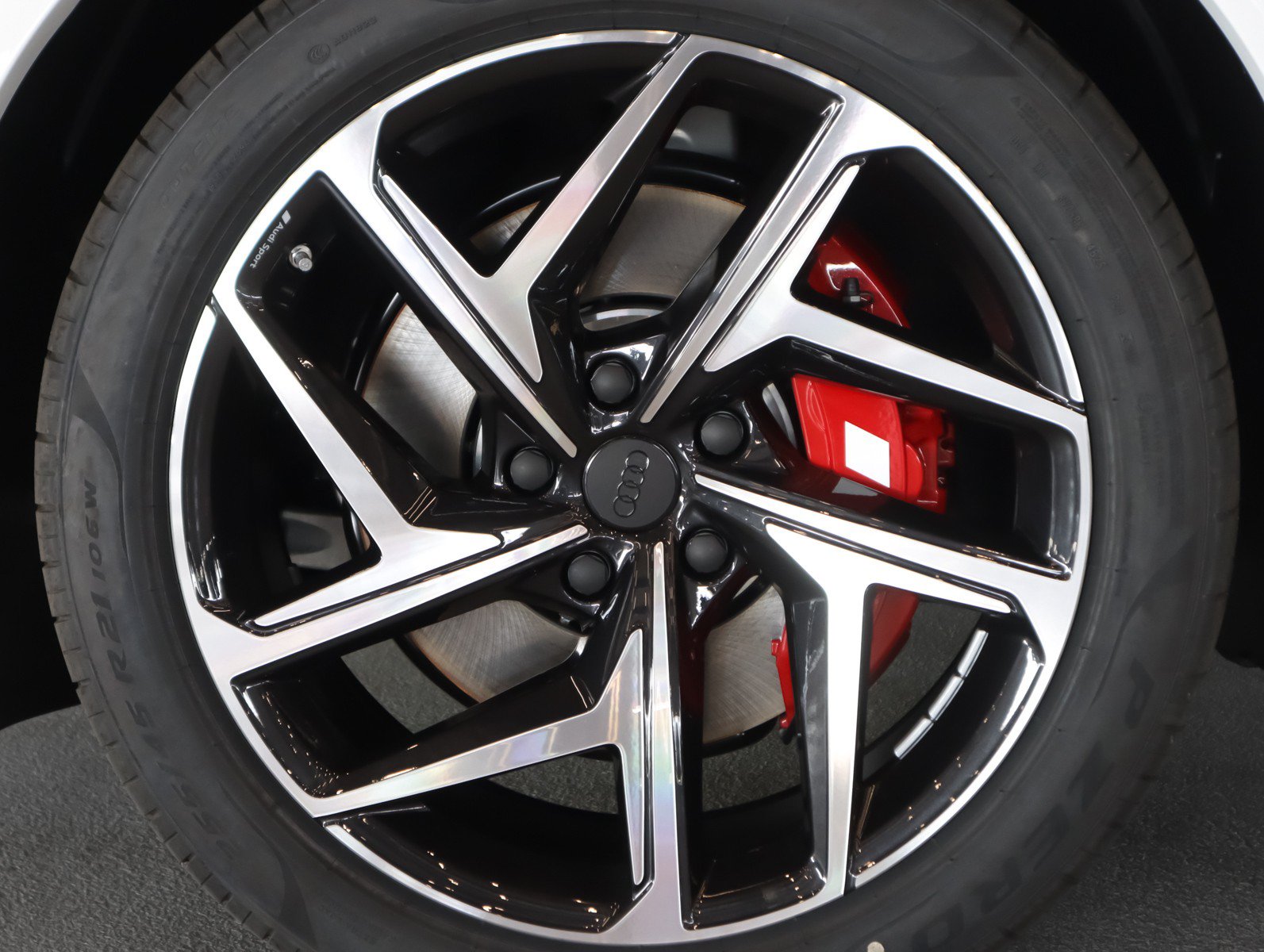 New 2027 Audi SQ6 e-tron Premium Plus AWD/4WD image 7