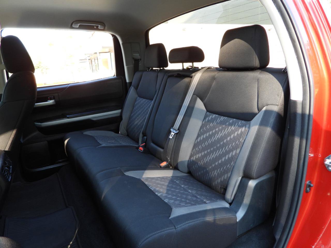 Used 2018 Toyota Tundra CrewMax SR5 w/ TRD Sport Package RWD image 55