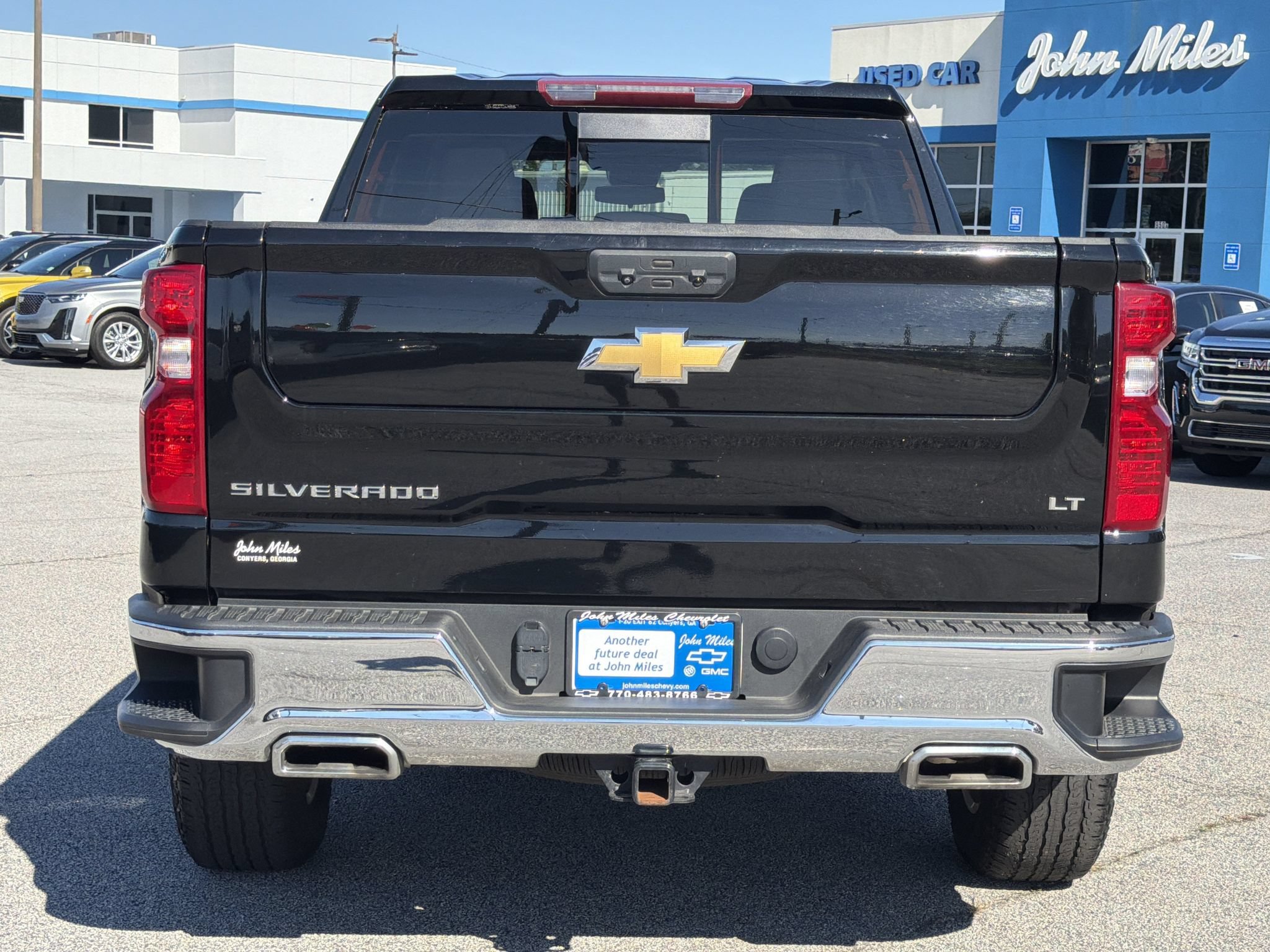 Used 2023 Chevrolet Silverado 1500 LT w/ Z71 Off-Road Package AWD/4WD image 19