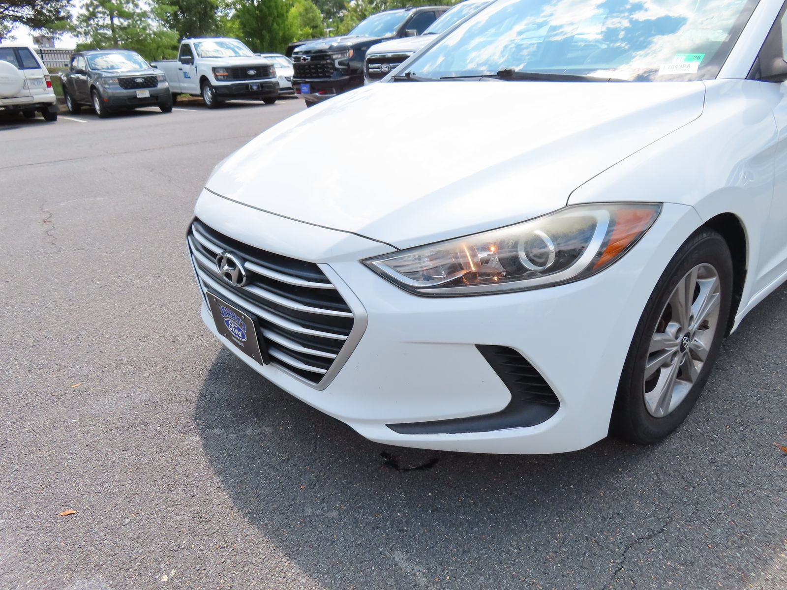Used 2017 Hyundai Elantra SE FWD image 8