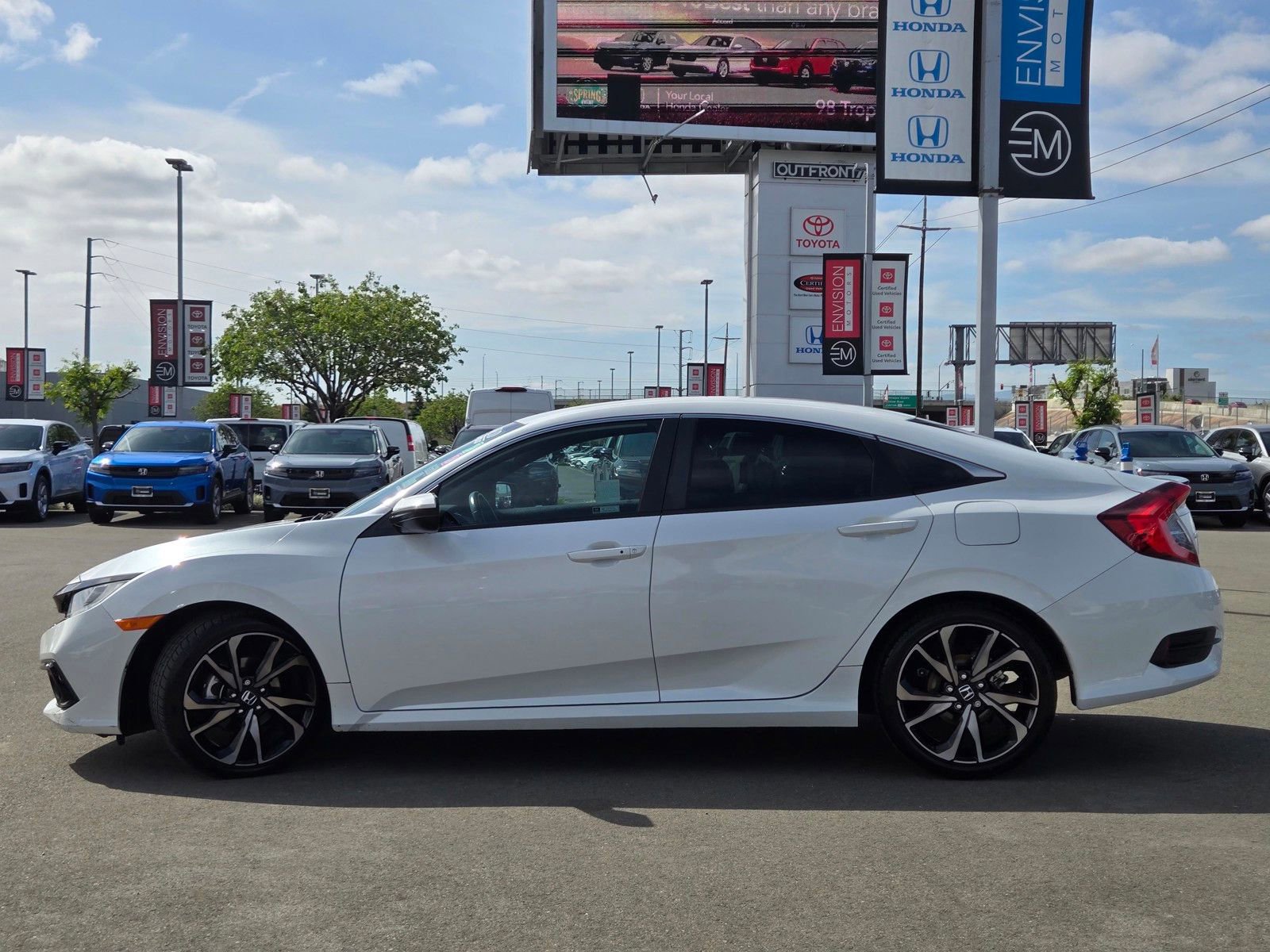 Used 2021 Honda Civic Sport image 4
