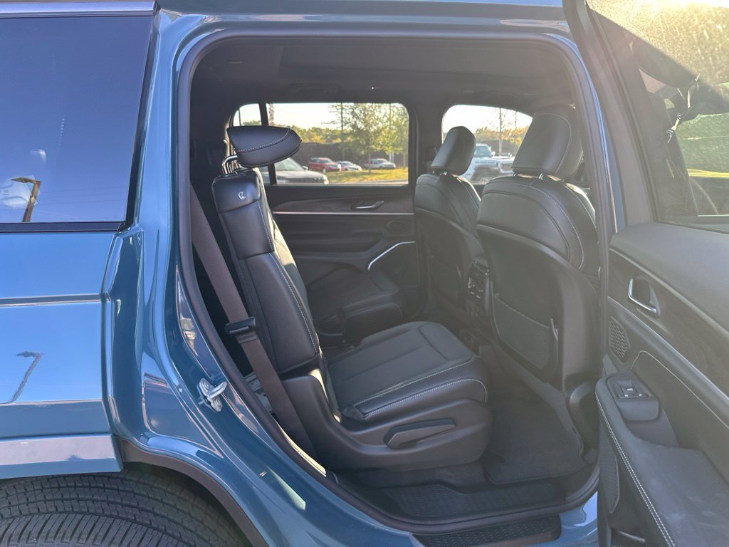 New 2027 Jeep Grand Cherokee L Limited AWD/4WD image 20