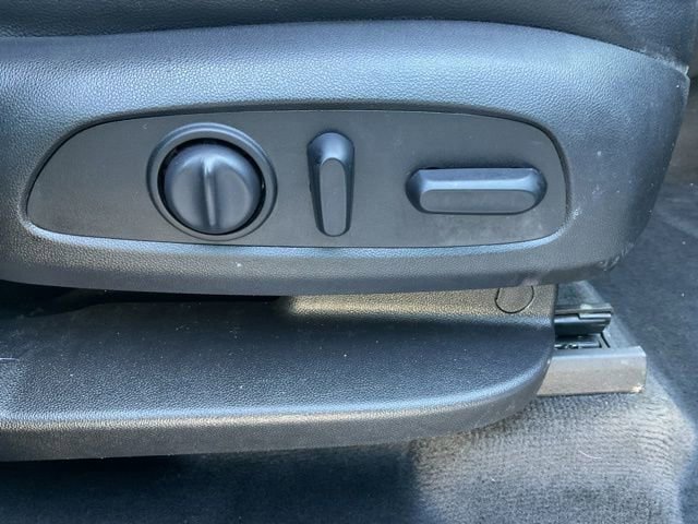 Used 2019 Chevrolet Traverse LT FWD image 19