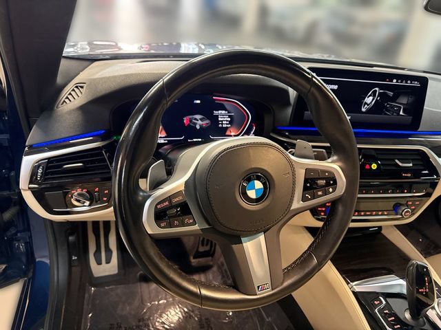 Used 2022 BMW 530i w/ M Sport Package RWD image 11