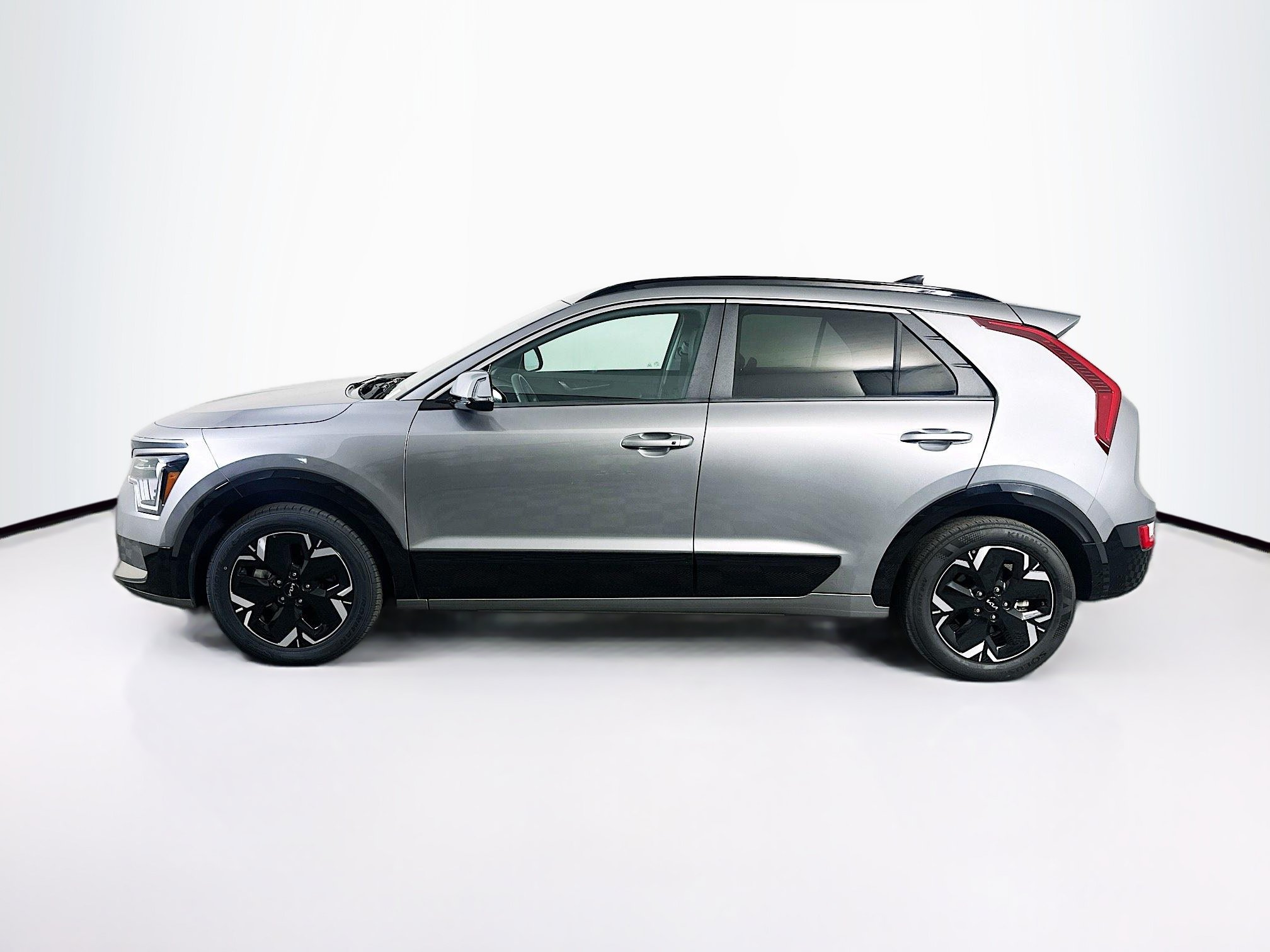 Used 2024 Kia Niro Wind FWD image 4
