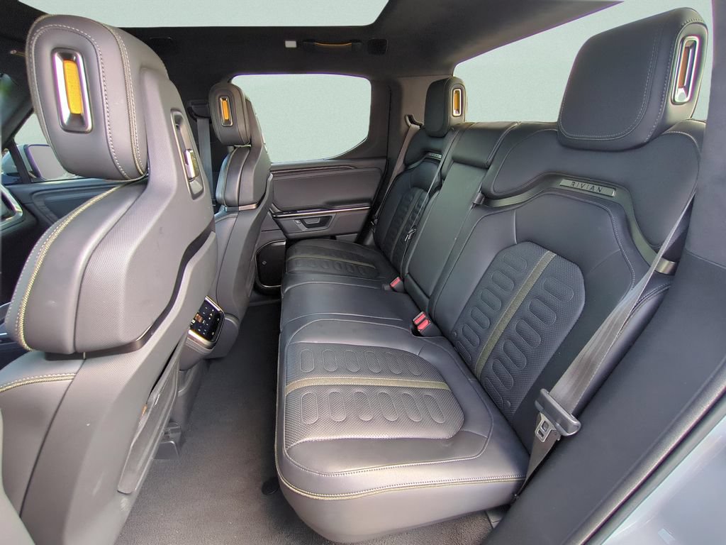 Used 2025 Rivian R1T Adventure AWD/4WD image 10
