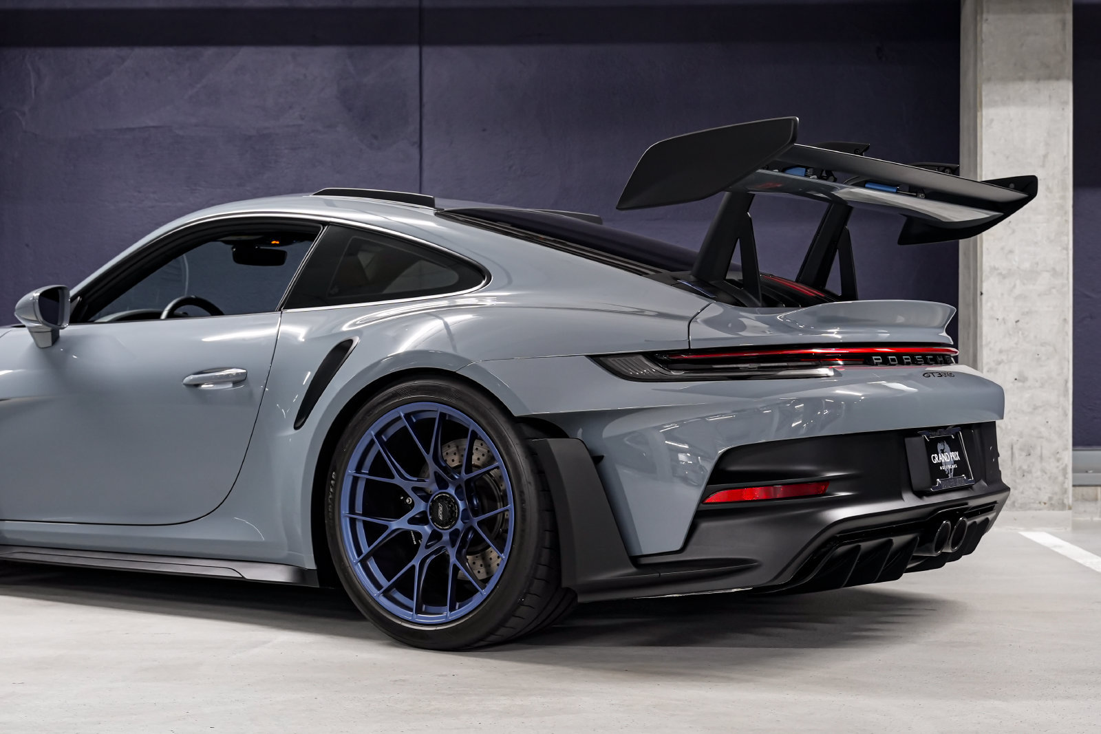 Used 2025 Porsche 911 GT3 RS RWD image 34