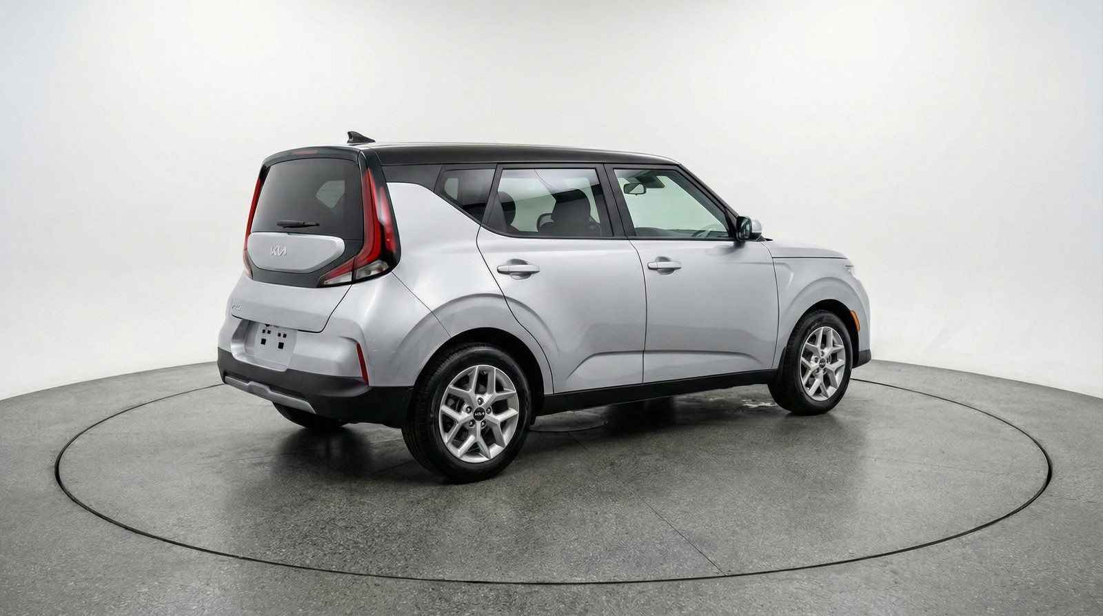 Used 2025 Kia Soul LX w/ LX Technology Package image 9