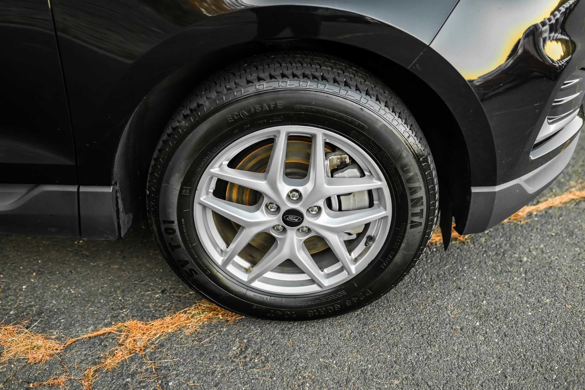 Used 2023 Ford Edge SEL image 7