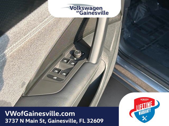 Used 2025 Volkswagen Tiguan S FWD image 16