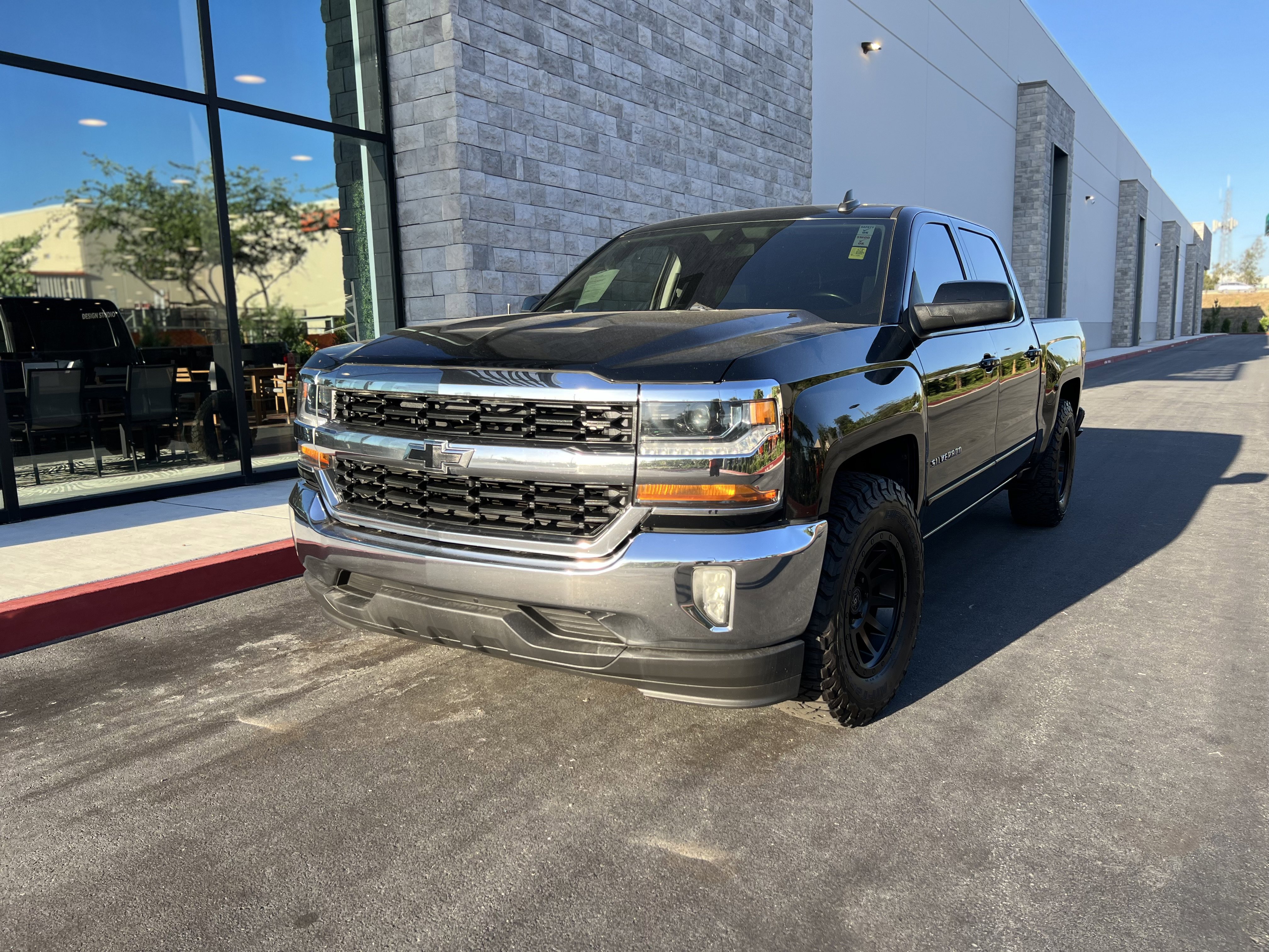 Used 2018 Chevrolet Silverado 1500 LT w/ All Star Edition RWD image 7