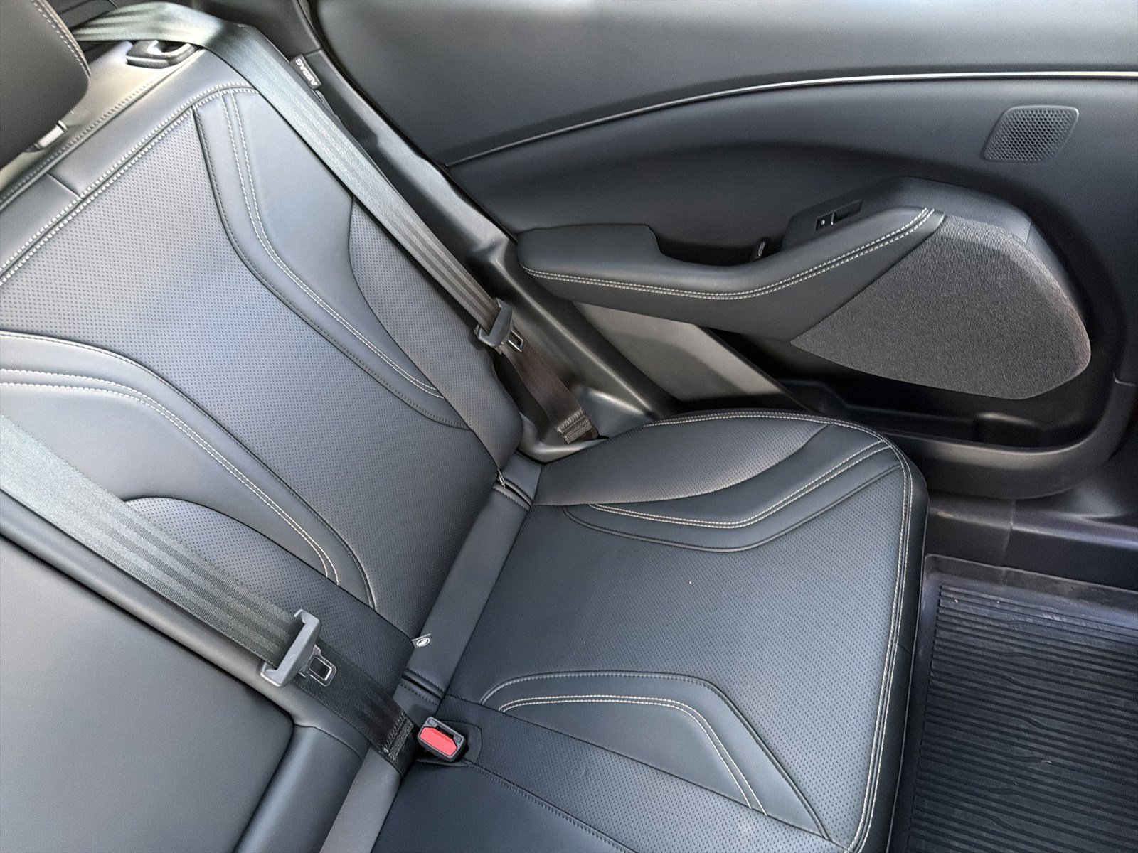 Used 2024 Ford Mustang Mach-E Premium image 14