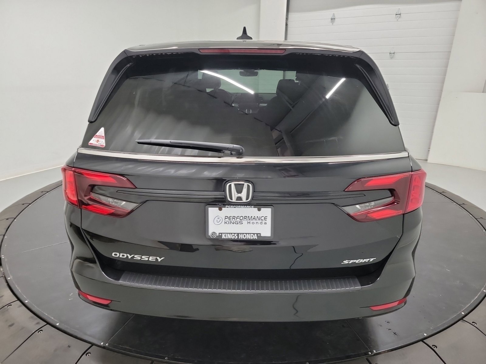 Used 2023 Honda Odyssey Sport image 8