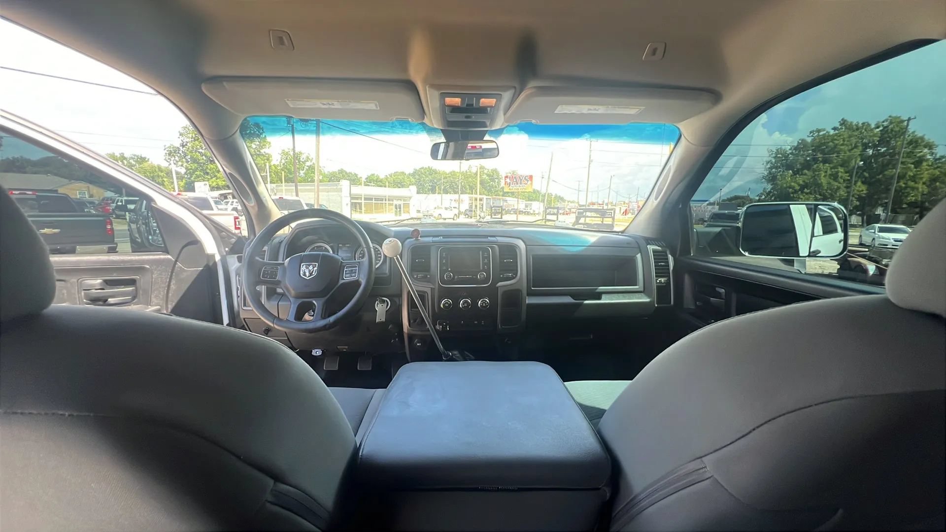 Used 2018 RAM 3500 Tradesman w/ Chrome Appearance Group AWD/4WD image 22