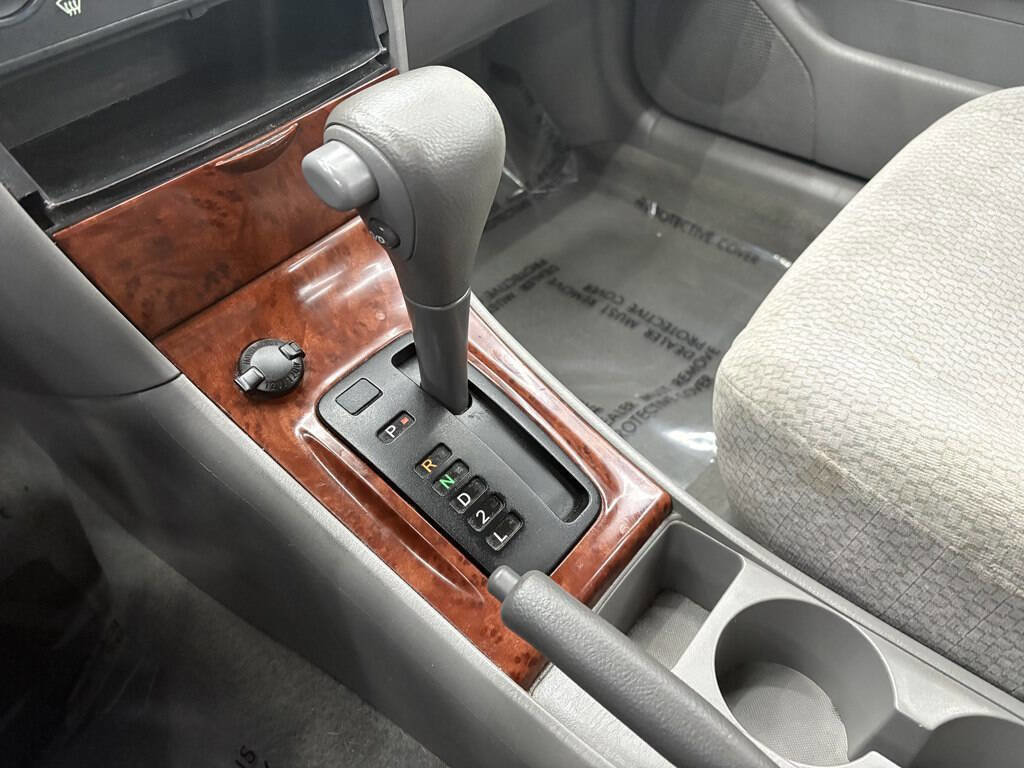 Used 2003 Toyota Corolla LE image 15