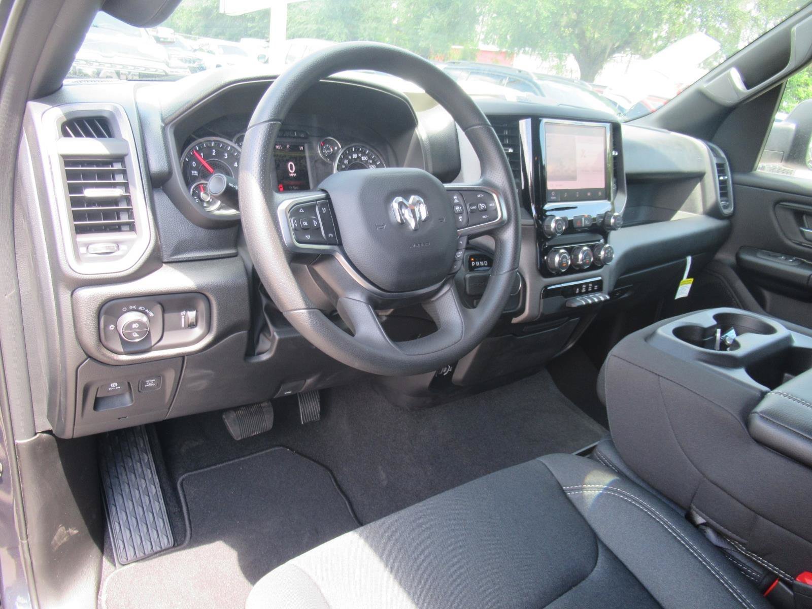 New 2026 RAM 1500 Express RWD image 17
