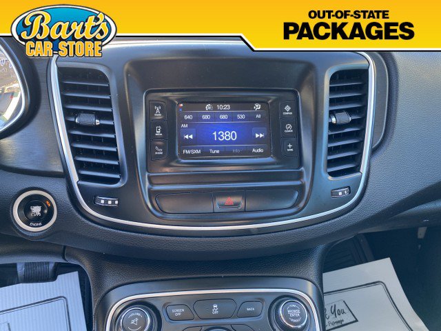 Used 2016 Chrysler 200 Limited FWD image 30