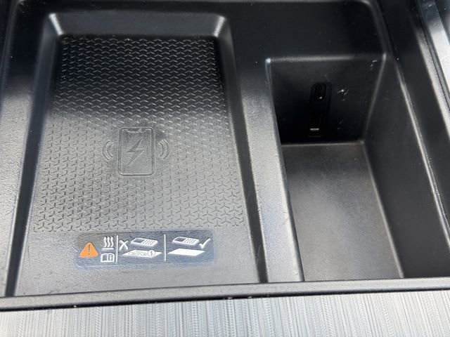 Certified 2024 GMC Acadia Elevation w/ Luxury Package image 27