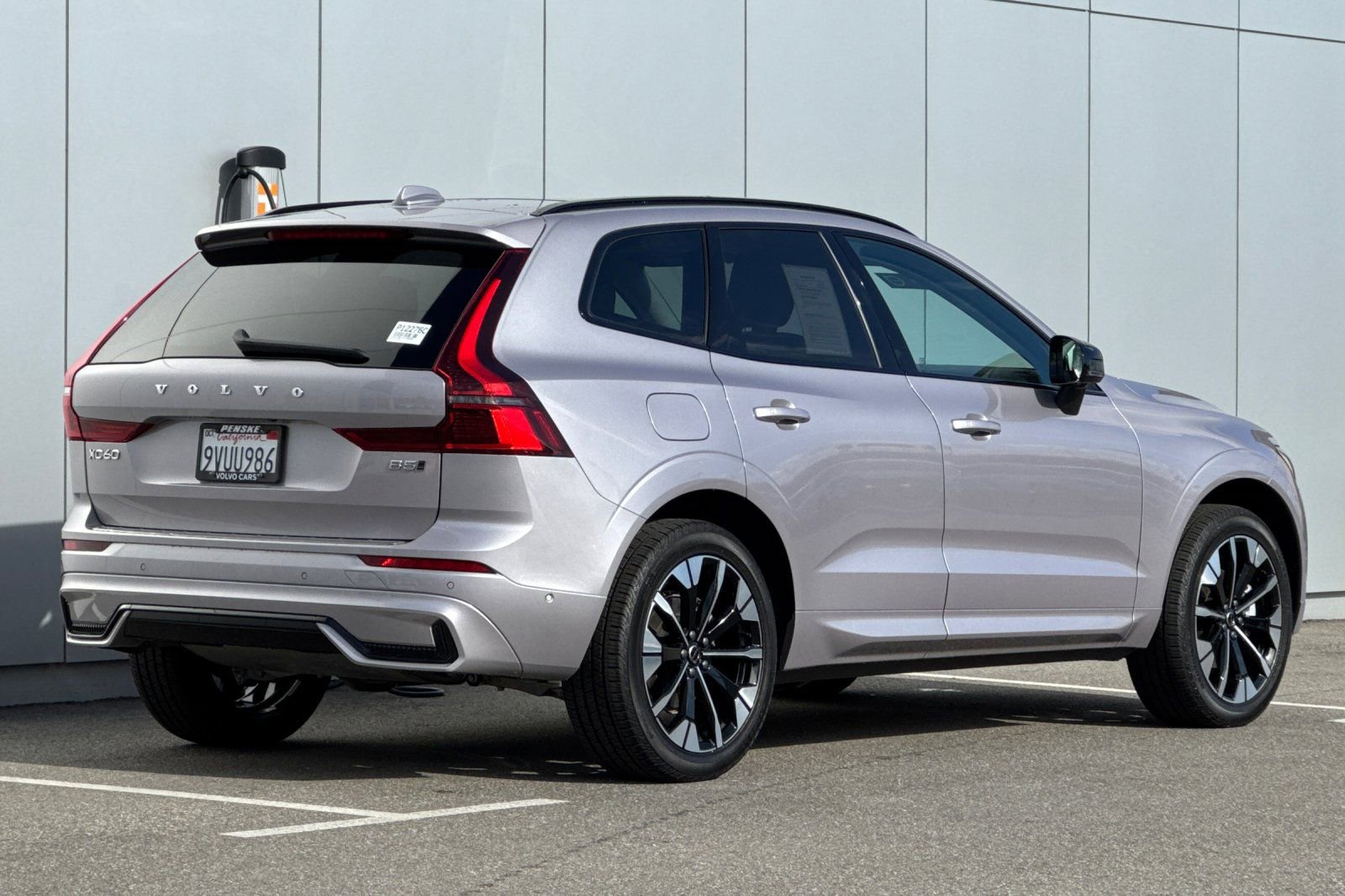 Certified 2026 Volvo XC60 B5 Plus w/ Climate Package PRO image 5