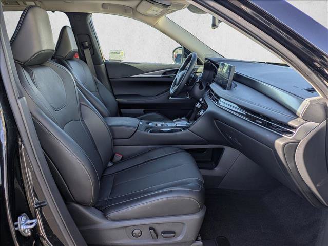 Certified 2025 INFINITI QX60 Luxe FWD image 23