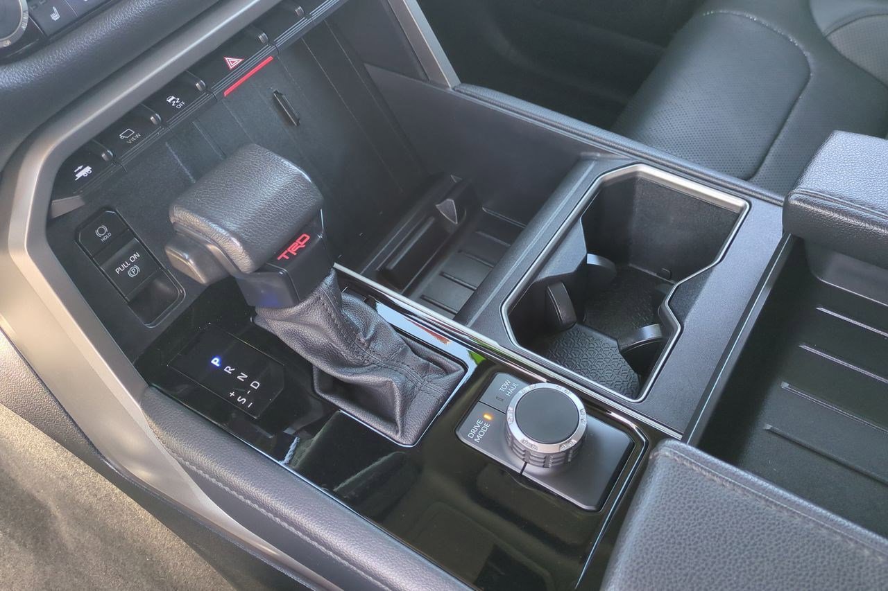 Used 2022 Toyota Tundra Limited w/ TRD Off-Road Package image 18