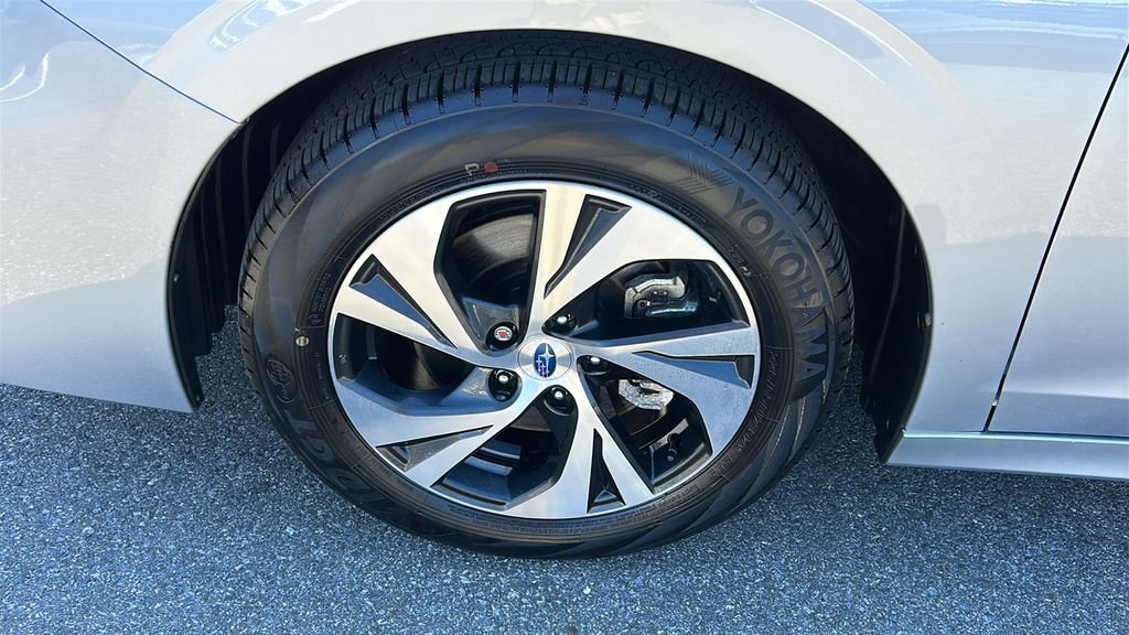 Certified 2025 Subaru Legacy Premium AWD/4WD image 8